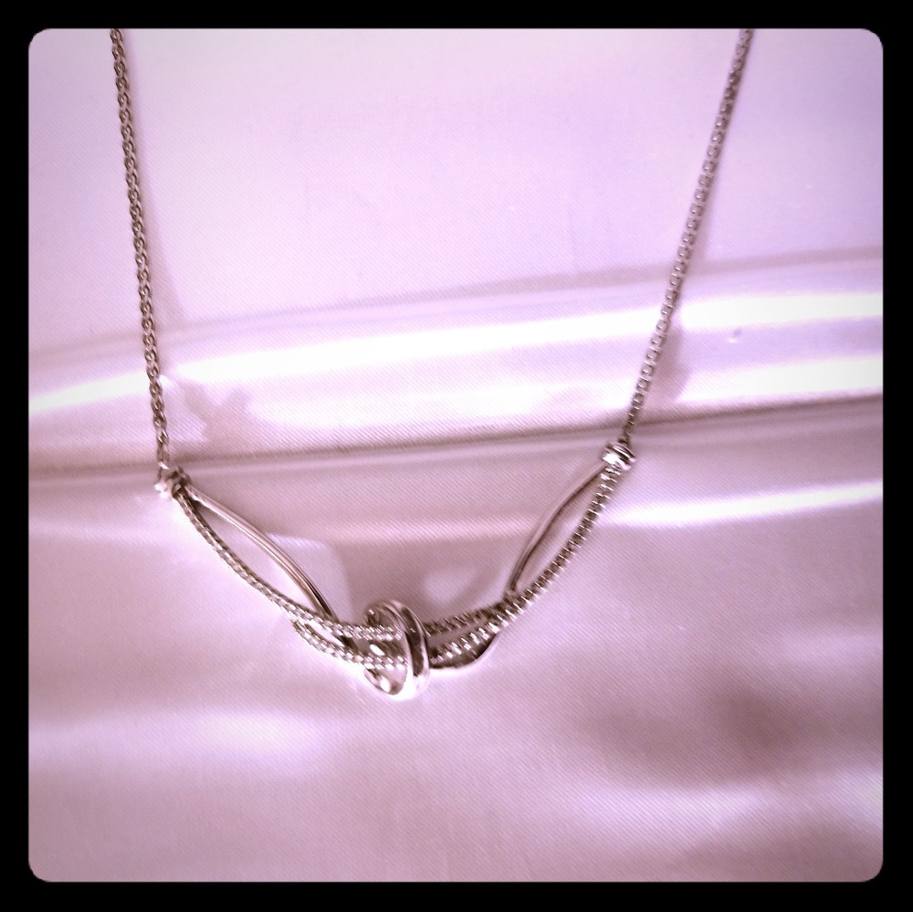 Helzberg Diamonds silver necklace